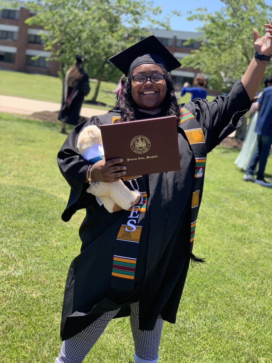 YOUR GIRL WENT AND SECURED THAT DEGREE in BUSINESS ADMINISTRATION. UMES you’ve been nothing but great to me. I’m on to bigger and better things 😊👩🏾‍🎓🍾. #HawkPride #UMES #hbcugrad #umesalumni