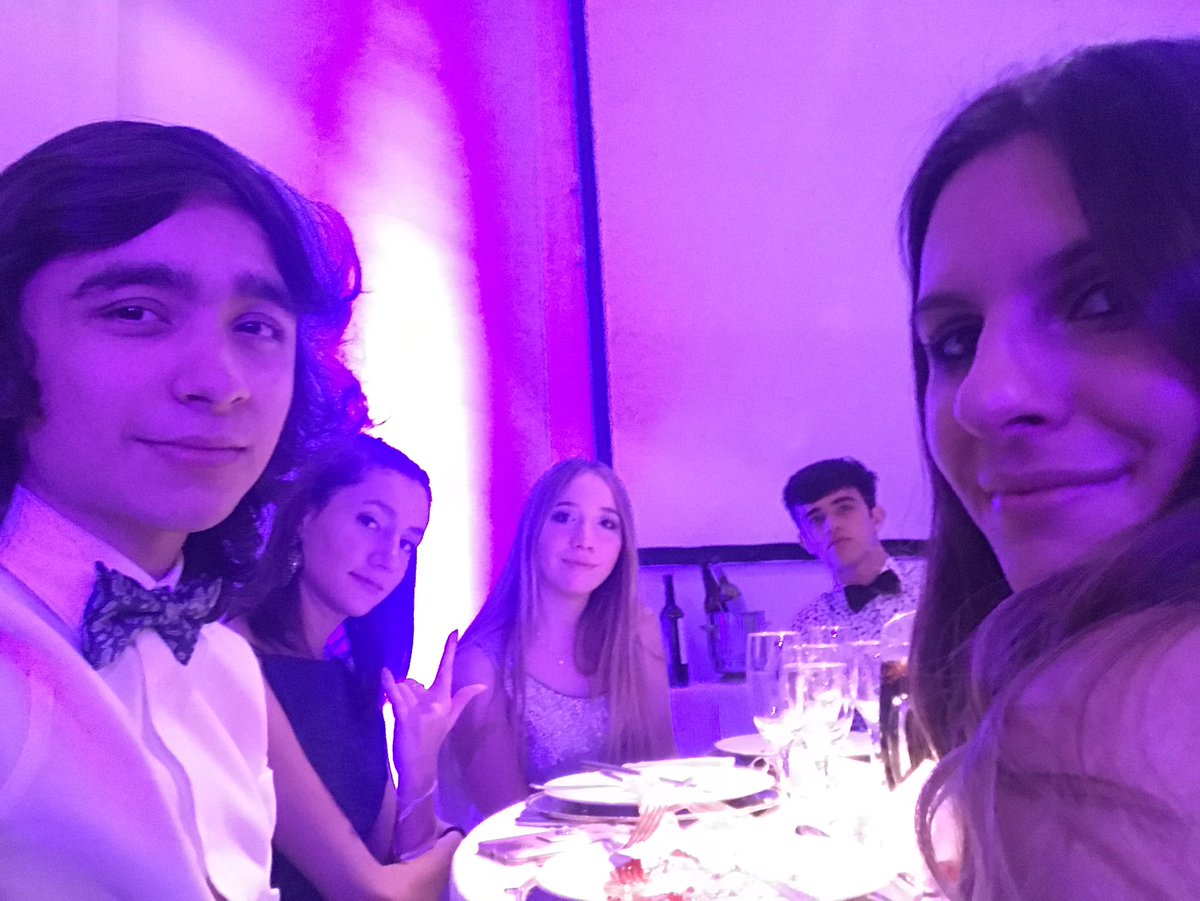 AgosCori31's tweet photo. #vicenzza mesa 4 https://t.co/whokhhhYHV