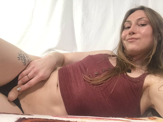 Live on #chaturbate cum follow me in my new room Teaka Mesitas 💖#groobygirl #cammodel https://t.co/x<a href="/tag/chaturbate"class="tags">#chaturbate</a><a href="/tag/cammodel"class="tags"><span>#cammodel</span></a><a href="/tag/groobygirl"class="tags"><span>#groobygirl</span></a>