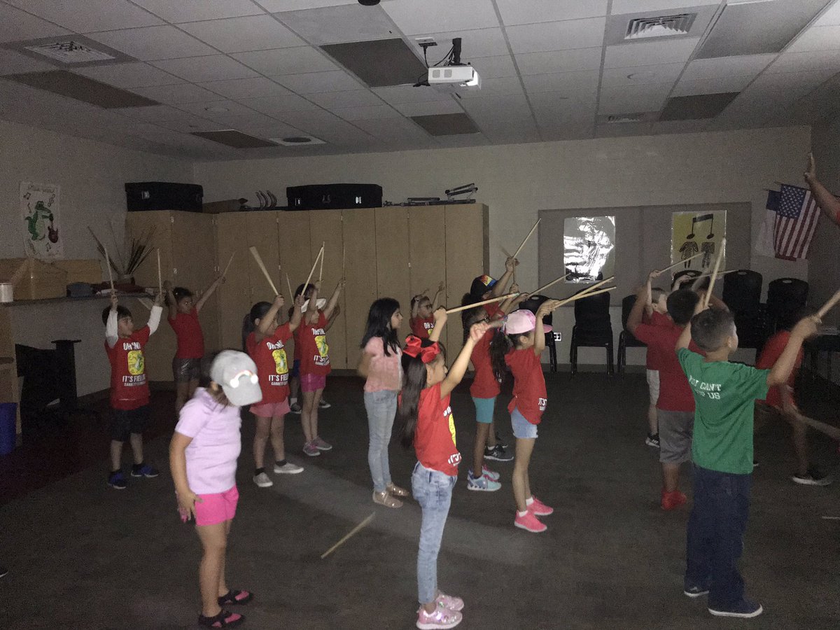 garrettgators1's tweet photo. Field day for our 4th and 5th grader’s! https://t.co/Pq3JoS1nGC