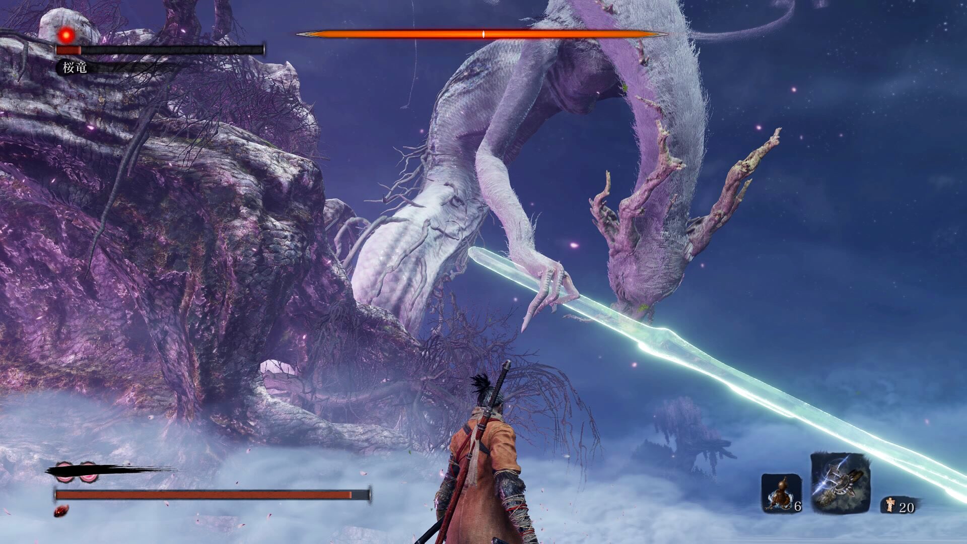 はらみ 考察のヒントが得られるかもと思って桜竜観察 樹皮は剥がれてる部分があるし 体の中心はひび割れてるし 桜は他の植物と比べても切り口から腐りやすいらしいから 左腕を切り落とされたっぽい桜竜は植物としてはかなり不健康状態ってことだよね 植物