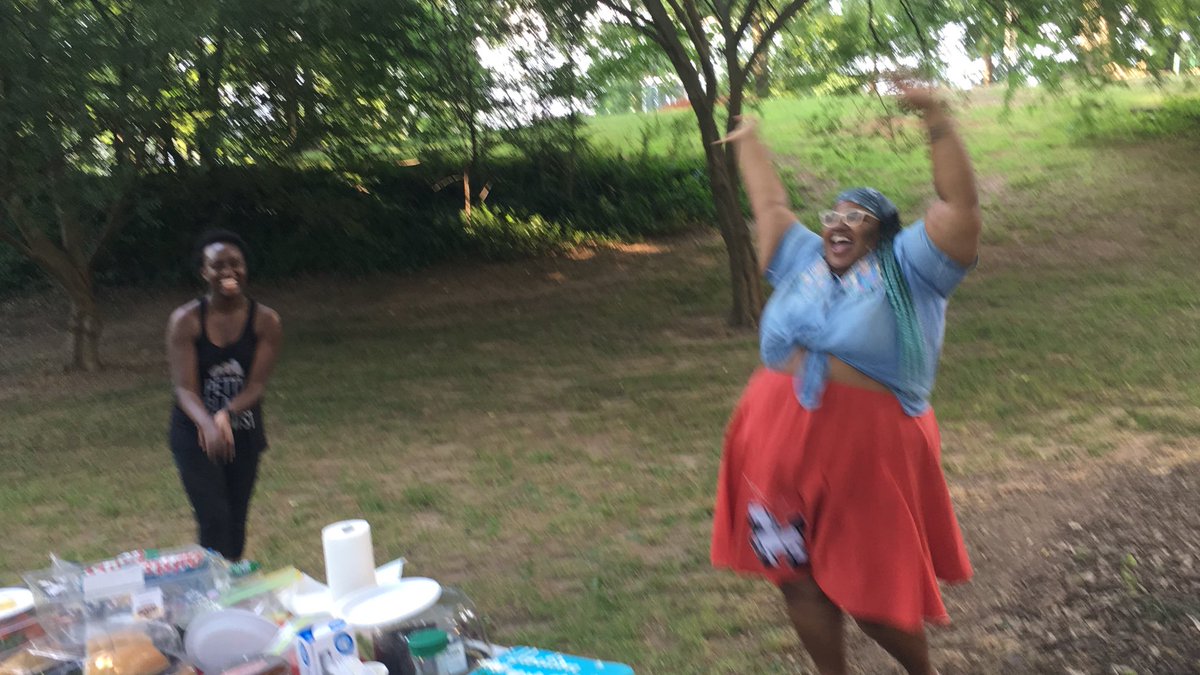 napawf_atl's tweet image. #AbortionSolidarity week is coming to a close: let’s explore #RadicalLeisure, the idea that 🗣YOU CAN HAVE REST &amp;amp; JOY JUST BECAUSE. And when you’re daily fighting for your liberation, you *need* rest &amp;amp; joy. #PissedOffPeaches took time for community and self-care today 💕