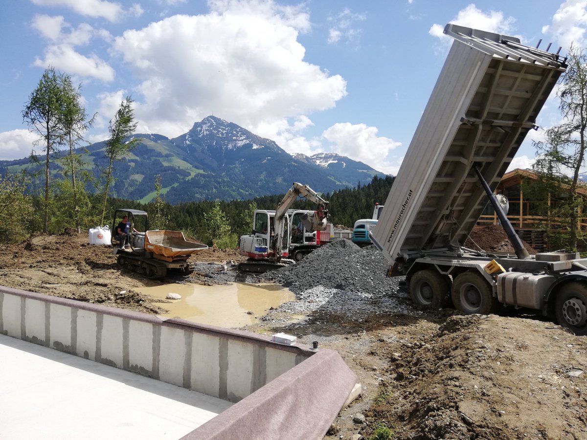 biotop2014's tweet photo. Eine unsrer Baustellen in Tirol. Der verregnete Mai lässt uns teilweise auf unseren Baustellen"versinken". Kommt endlich die Sonne heraus, baggern wir auch mit zwei Geräten um die Zeit wieder wett zu machen .... Tauchen Sie ein in https://t.co/nh5MxfEtj6 https://t.co/tDnhsub5O8