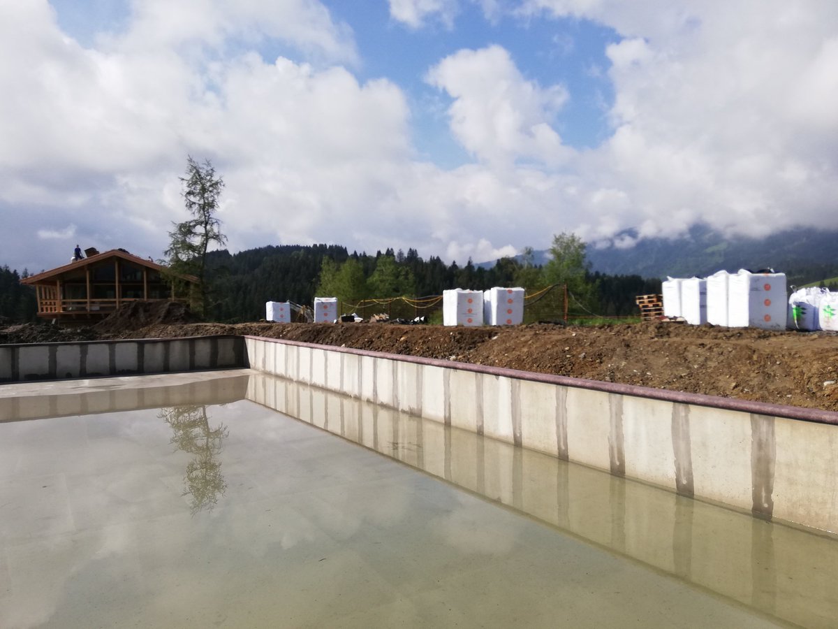 biotop2014's tweet photo. Eine unsrer Baustellen in Tirol. Der verregnete Mai lässt uns teilweise auf unseren Baustellen"versinken". Kommt endlich die Sonne heraus, baggern wir auch mit zwei Geräten um die Zeit wieder wett zu machen .... Tauchen Sie ein in https://t.co/nh5MxfEtj6 https://t.co/tDnhsub5O8