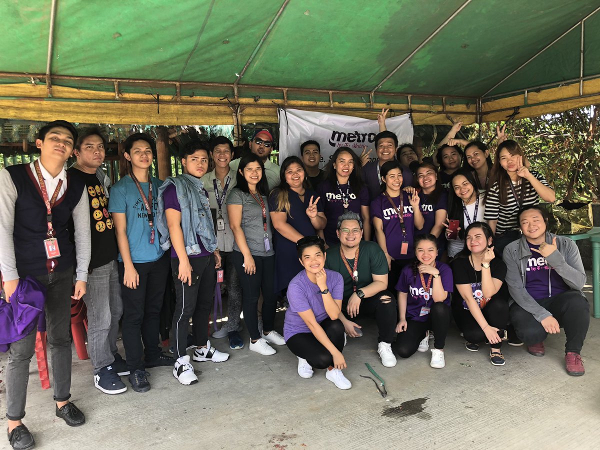 Judy_armena's tweet photo. Nice to be part of the community event again. #NeedToGiveBack #PurpleLife #PurplePeople @Greg_MPCS @Jamie_Metro @Josie_MPCS @jaycubes23 @VanessaRamiso @HPDEC1969 @YourTMDance @VISHAALSHARMA6 https://t.co/idZ6X5pZx4