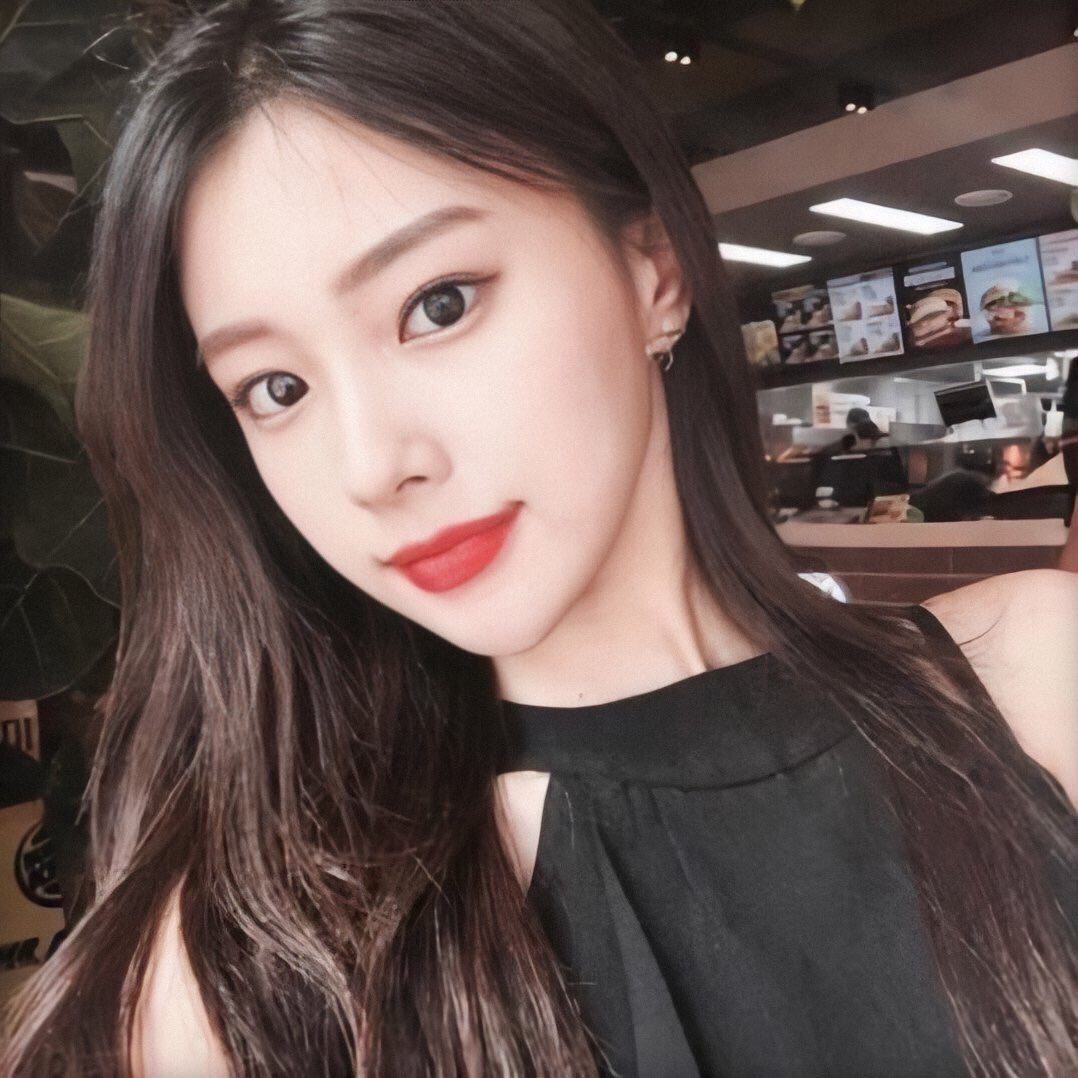 akaนาตาแชวโรมานอฟ tweet media