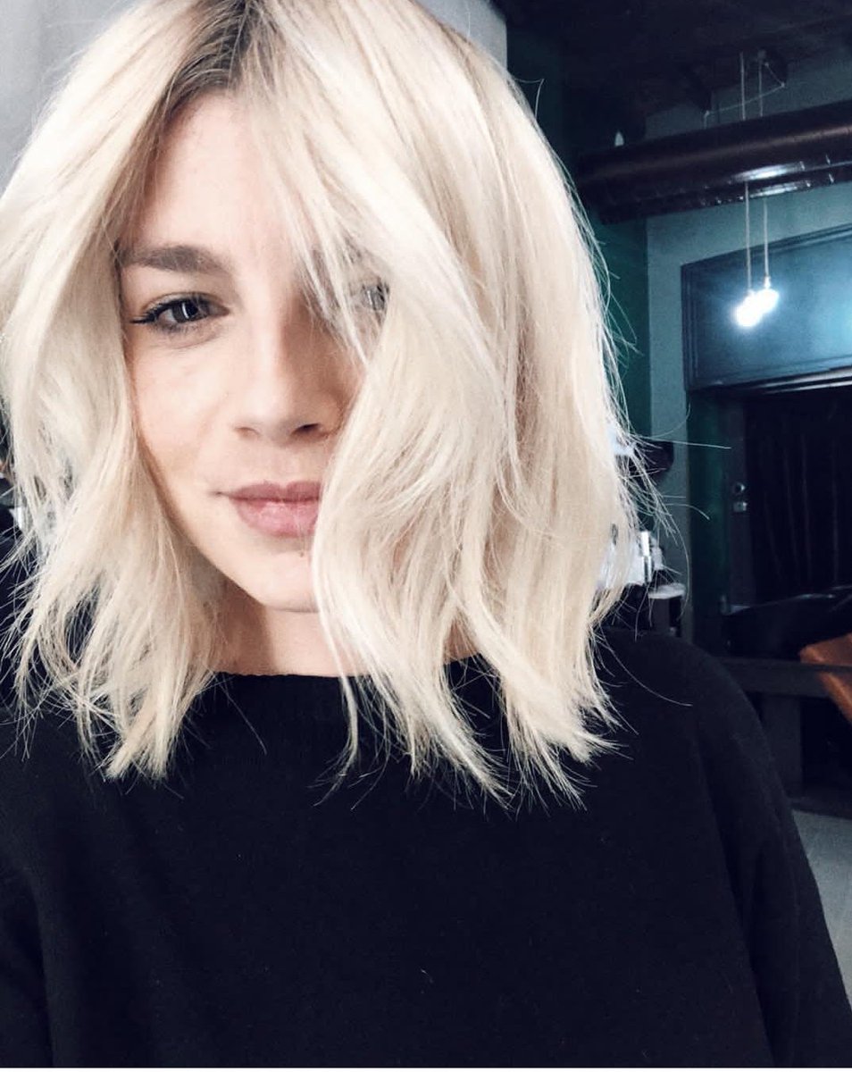 CarmenRivello's tweet photo. Buon compleanno stella meravigliosa @MarroneEmma 😍❤️ 11:50 😍🎉🎉🎉 #BuonCompleannoEmma #Emma25 https://t.co/wgqhAnnsBv