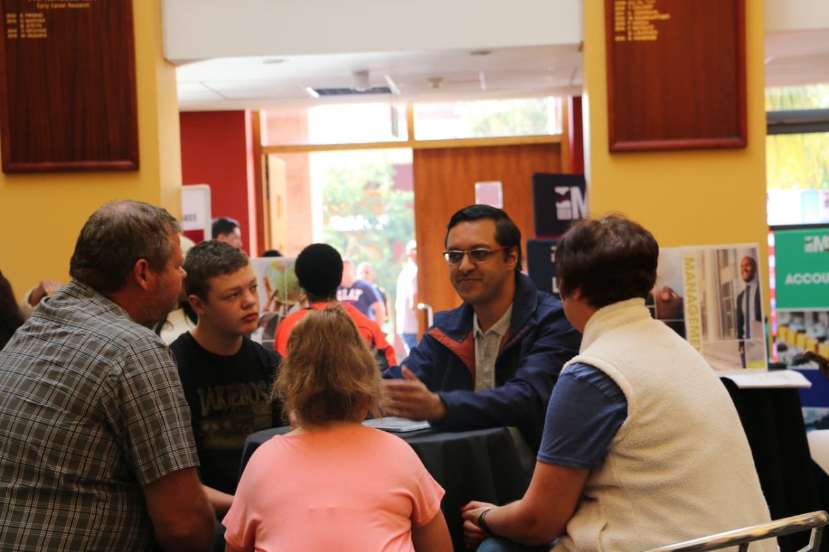iiemsa_za's tweet photo. Do you have questions about the courses we offer? We have lectures ready to give you insight on all you need to know. #IIEMSA #Openday https://t.co/8a4pOg7tUm