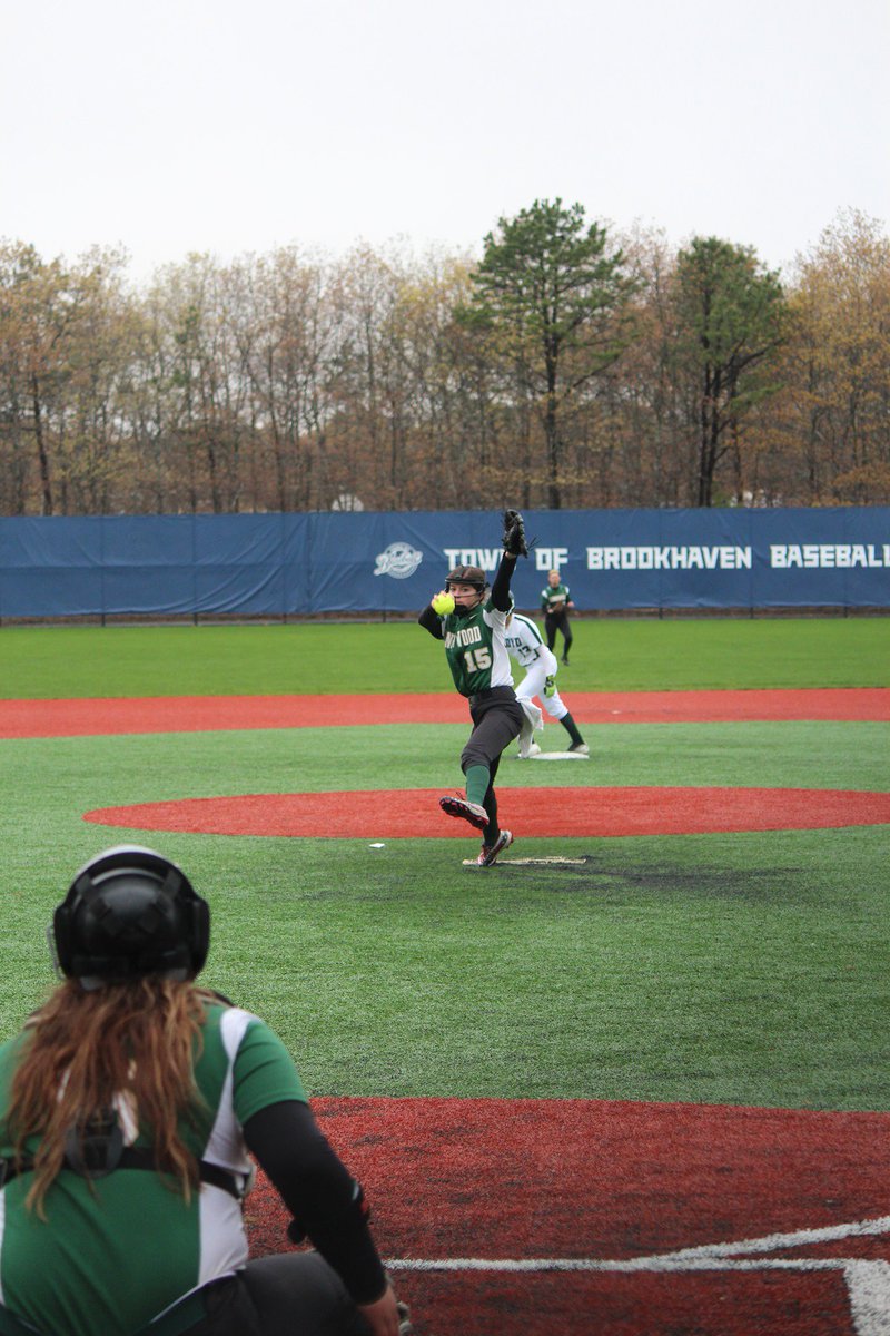 LongwoodVSB's tweet photo. #8LVS -4, #4West Islip -2. #LVS is back in the SEMIS 2 years in a row!! Oquendo went the distance with another solid 7, Emily "SCOOPS" Fenezia got the O going in the 3rd, and Sarah "WORM" Barrett had a great game. Great team WIN!
#LVS #TTP #PlantSeedsWatchThemGrow #WeBelieve https://t.co/5EytDGC6g0