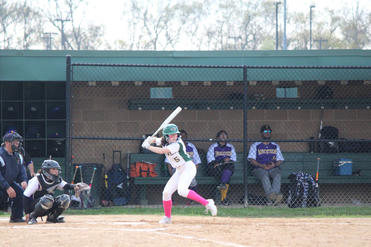 LongwoodVSB's tweet photo. #8LVS -4, #4West Islip -2. #LVS is back in the SEMIS 2 years in a row!! Oquendo went the distance with another solid 7, Emily "SCOOPS" Fenezia got the O going in the 3rd, and Sarah "WORM" Barrett had a great game. Great team WIN!
#LVS #TTP #PlantSeedsWatchThemGrow #WeBelieve https://t.co/5EytDGC6g0