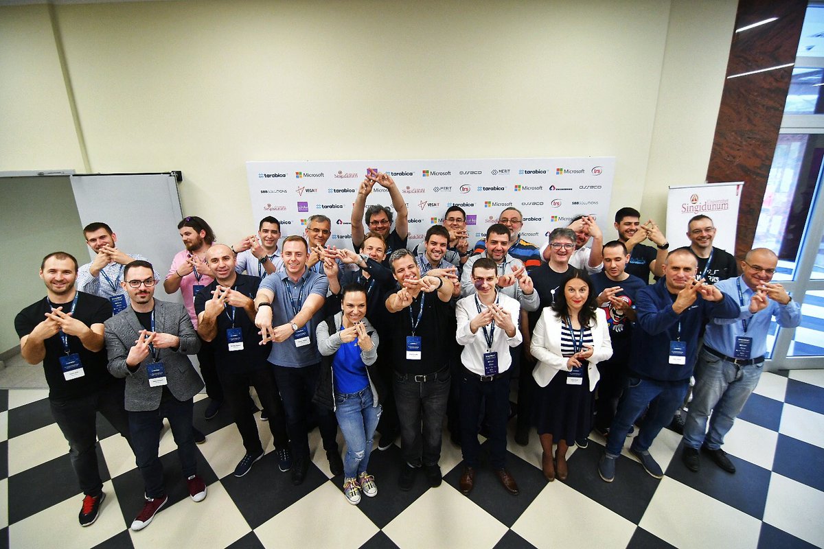 TarabicaConf's tweet image. Family photo! Predavači na #Tarabica19