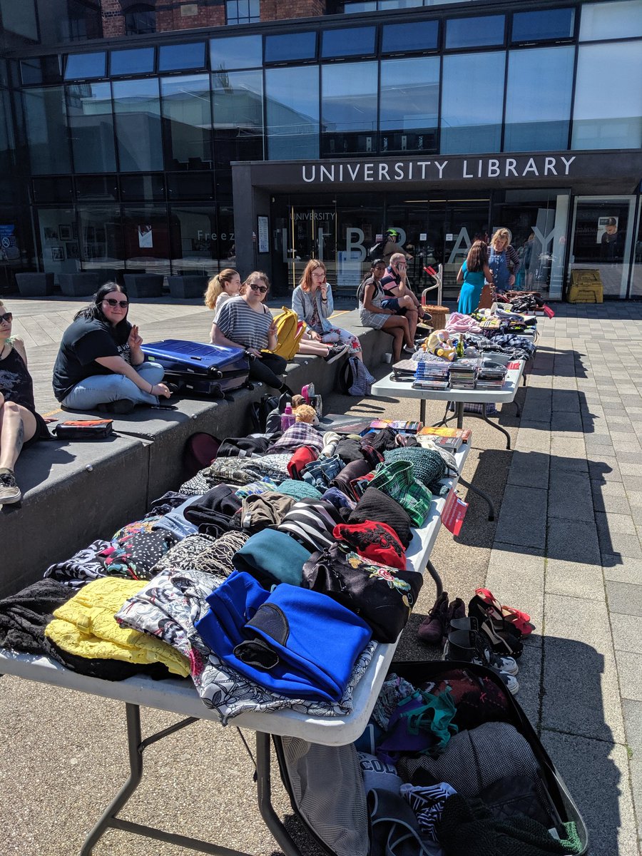 ulsu_wellbeing's tweet photo. Look at all of our beautiful sellers out in the sunshine! Come down to get some bargains 🌞
Outside @engineshed
& @GCWLibrary unitl 4pm today 🥳
Second hand sale organised by @ULSU_RAG @community_ulsu @enviro_ulsu 💛
#MoveOutMay @lincolnSU https://t.co/beKa13KUkj