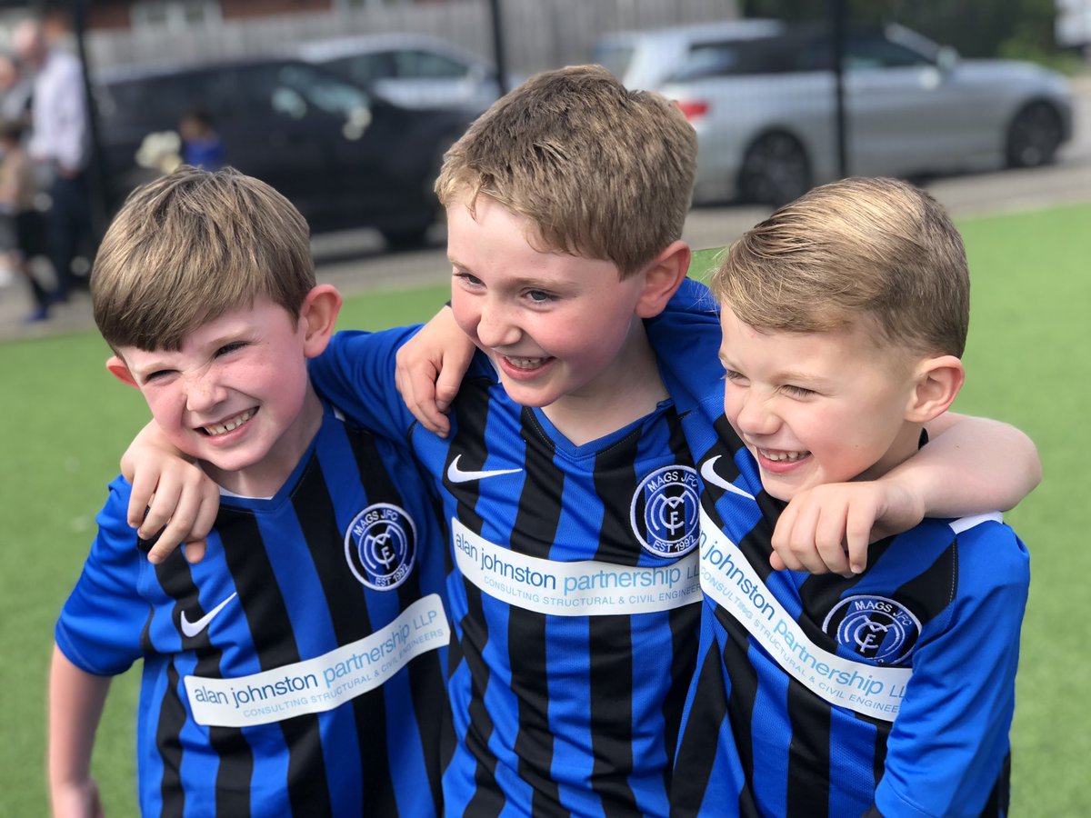 2nd week at <a href="/KJFDL/">Knowsley Junior FDL</a> summer league - good game against a very good @SLiverpoolJFC u7 - we lost 9-6 but kids done themselves proud and held their own - all about development! #wegoagain <a href="/magsfireu7/">Mags-FireU7</a> - thanks to one of our sponsors <a href="/ajpliverpool/">AJP</a> for the kits!!👍🏻