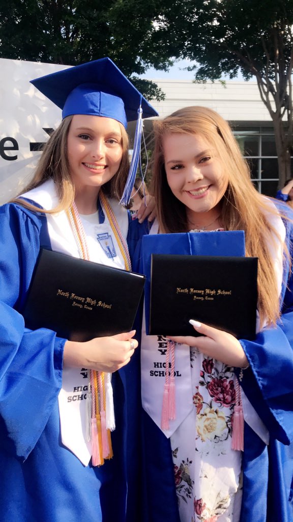 brihamilton13's tweet photo. It’s still not real 🎓 https://t.co/p2w4EZhPih