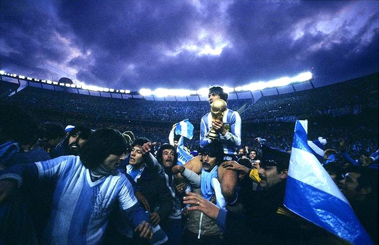 Happy birthday to Argentina football legend Daniel Passarella, He turns 66 today.  