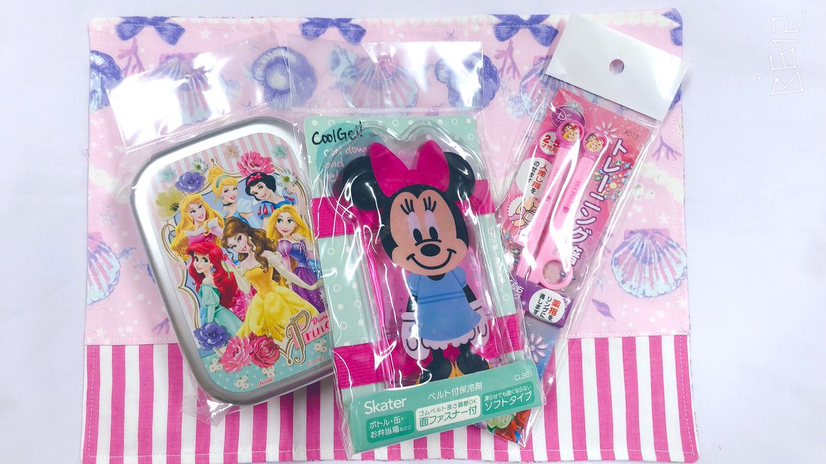 ট ইট র Manalole Shop さて お弁当グッズ 登場 アルミお弁当箱 ランチョンマット 保冷剤 トレーニング箸 ディズニー マナロールショップにて販売中 です 豊中市曽根 豊中市 大阪 ハンドメイドショップ 雑貨屋