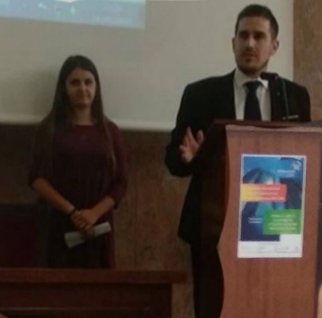 AlvaroMorlanes's tweet photo. Ayer cerramos un ciclo @deva_rico y yo que se inició hace 4 años demostrando que el tándem que formamos, sigue funcionando a la perfección, ayer dos menciones en el #VIMillennium de @p_millennium https://t.co/gLJKWHHCiy