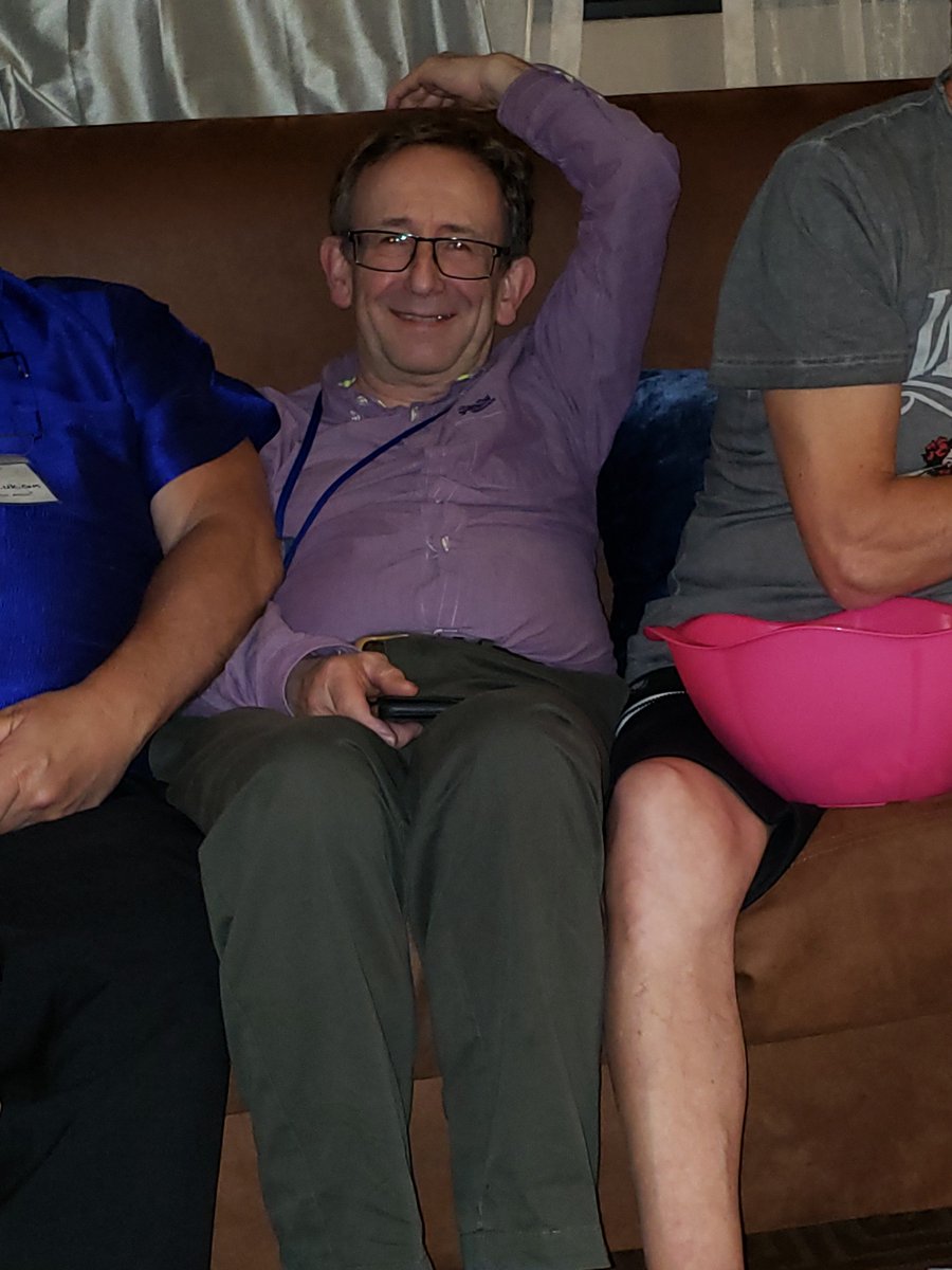 MadameSamanthaB's tweet photo. @DaveDodgy finally kicking back after spankings galore! 💄
#Lonestarspankingparty #LSSP2019 #Prodisciplinarian #spanking #naughtygirls #spankingproducer #photgrapher #milf #otk #kinky #bdsm https://t.co/s6uxxqTsCh