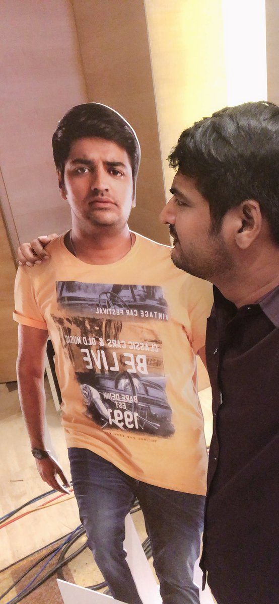 actorsathish's tweet photo. #SelfieWithMyself 🤓🤓🤓 #GorillaMusicLaunch https://t.co/t8lj6en8By