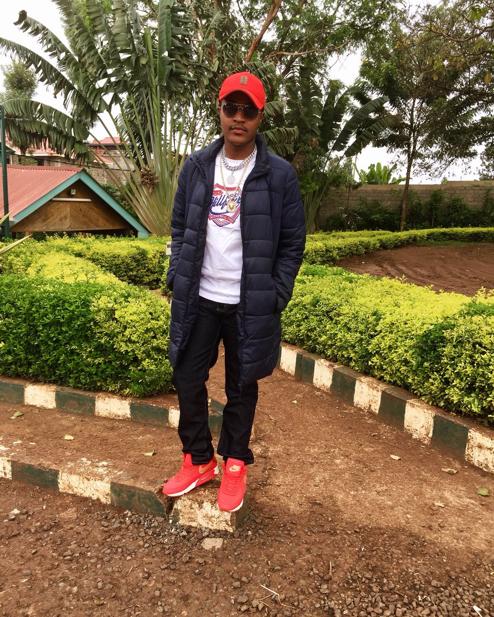 ian_smeezy's tweet photo. Early Bird u can call me hawk I’m already at county 2️⃣1️⃣
#tembeakenya🇰🇪 #lookgoodfeelbetter #noheho #smart_gang #Turn_up_squad https://t.co/Q6pF9qYwbD