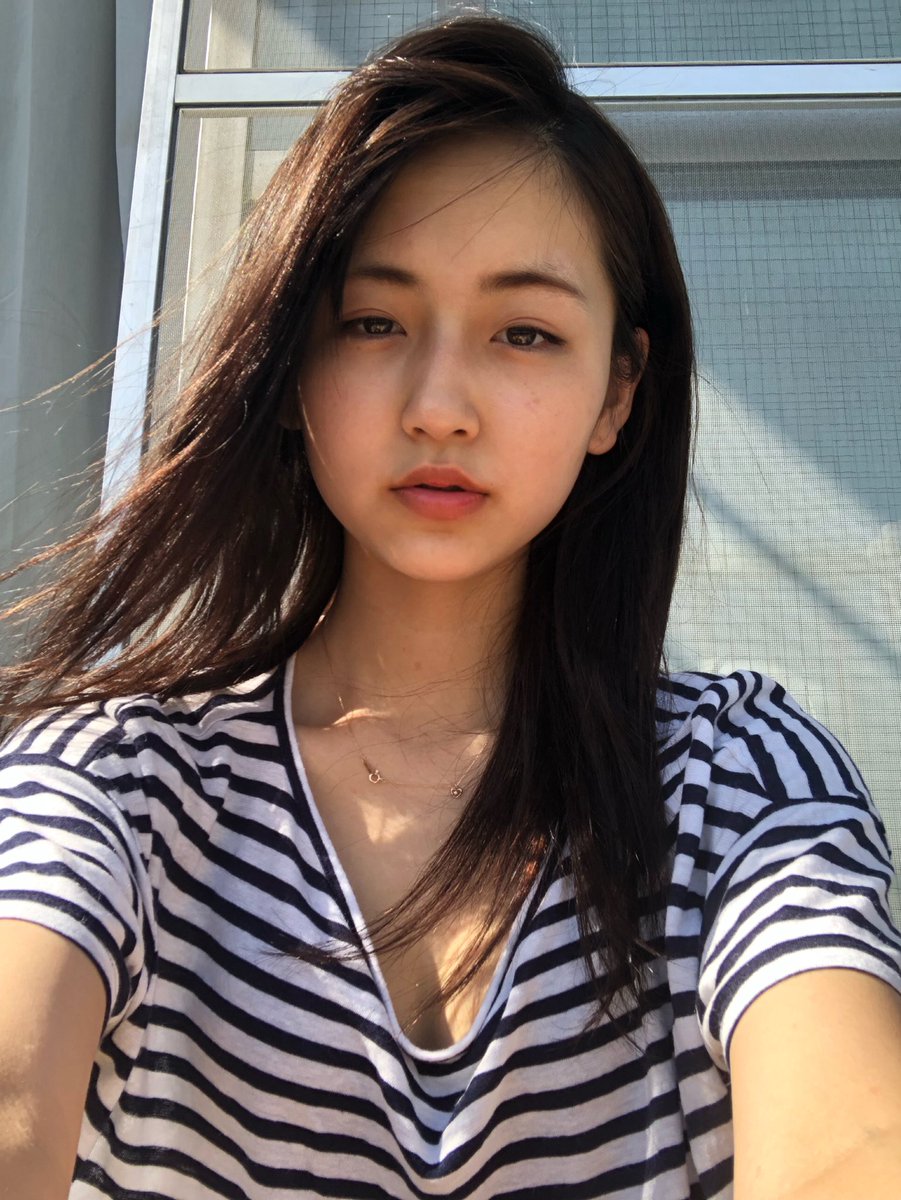 なつぴぴ 今日は朝から飼い猫とのんびり 天気いいから外でご飯食べたの 普通のパスタも美味しく感じるね T Co Uxscvcknxk Twitter