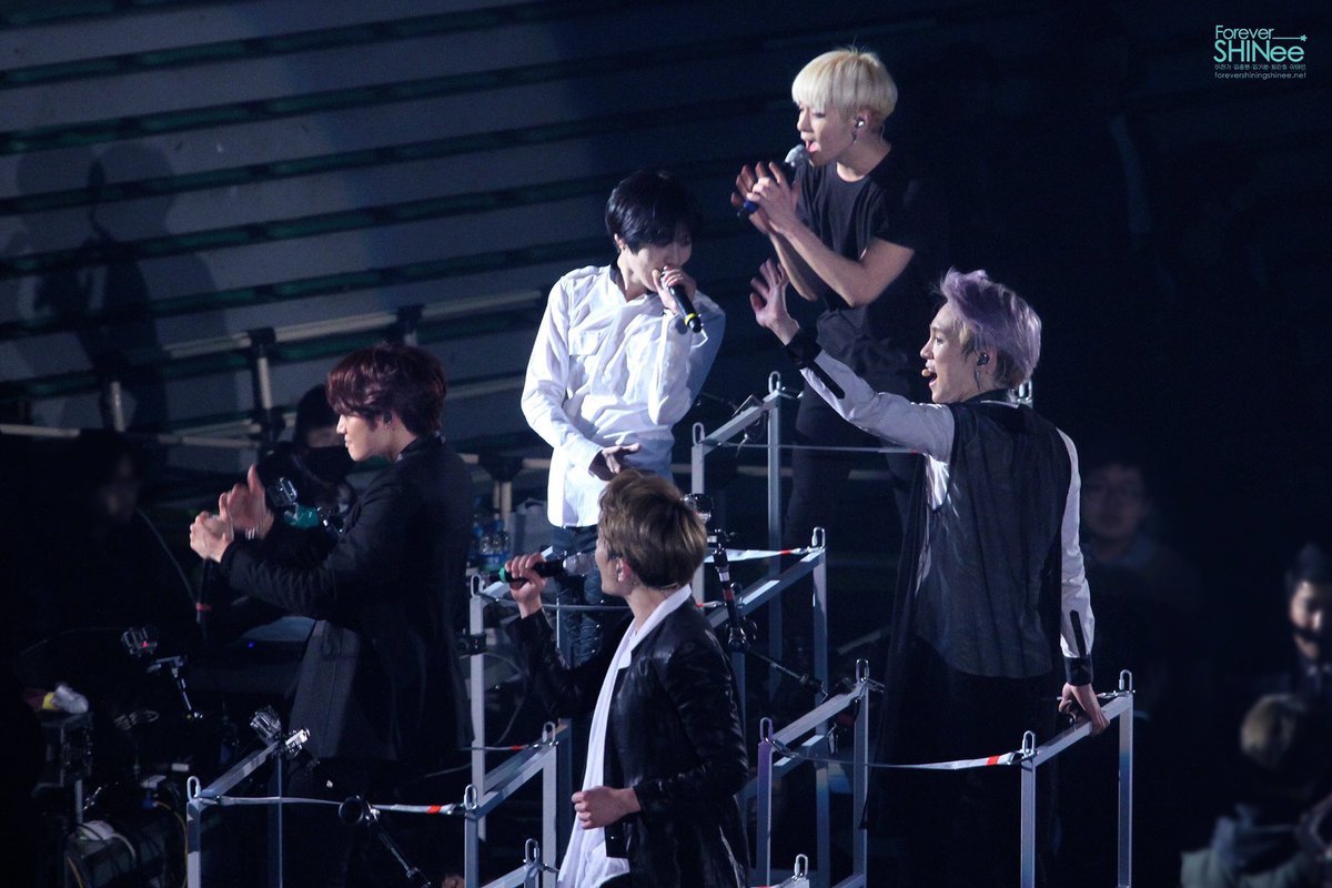 _ojkmt525's tweet photo. SHINeeデビュー11周年おめでとう💎
これからも5人で一緒に花道
歩いていこうね💐
#SHINee11thAnniversary #11YearsWithSHINee  
#샤이니11주년축하해
#빛나는_11번째_푸른달스물닷새
#HAPPYSHINeeDAY
#샤이니데뷔11주년 
#HAPPY_11TH_SHINee_Day https://t.co/njnj57eAdz