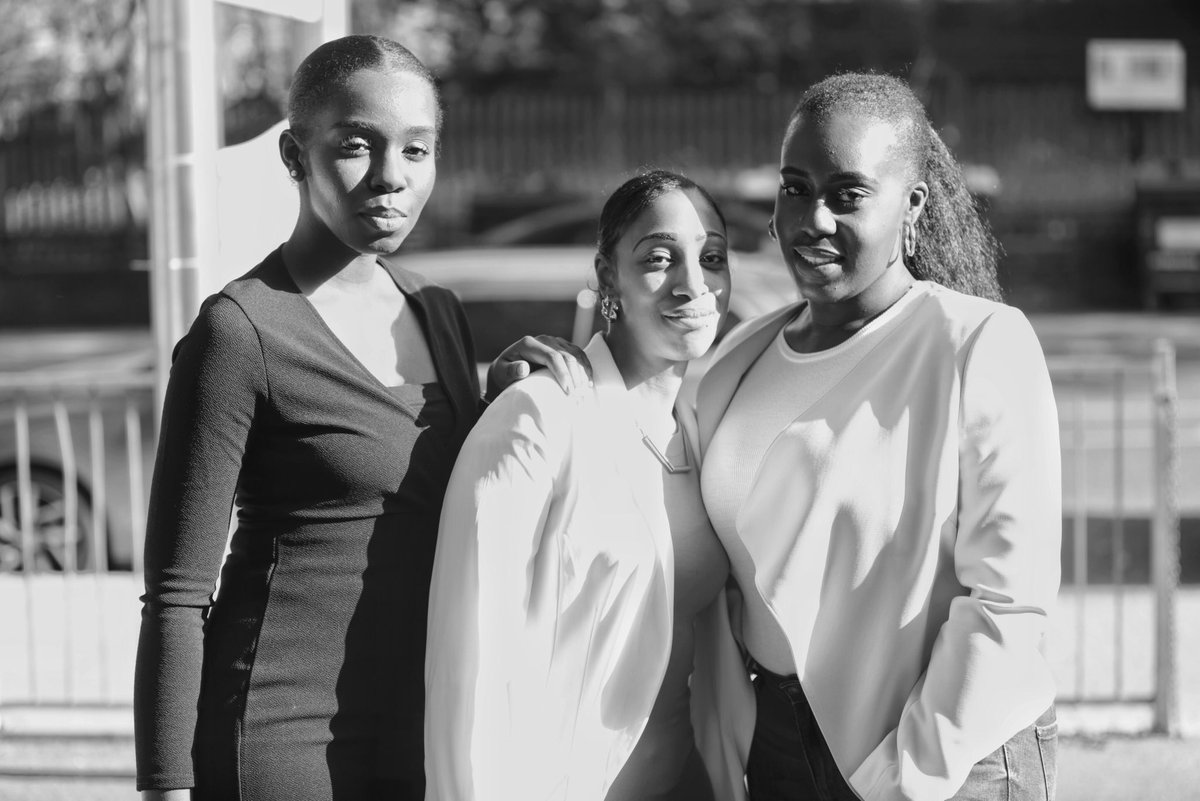 PsPrinceDavid's tweet photo. Some members of our Communications and Coordination Team. We appreciate you. #ChurchCommunication #ChurchCoordinator #YouthWorker #ResmanChurch #PastorPrinceDavid #ResWorship #IslingtonYouth #Youthful #GracepointUK #LondonYouth #ReplibUK #Replib #ChurchWorker #_LivingTrue https://t.co/nji4AG5t9z