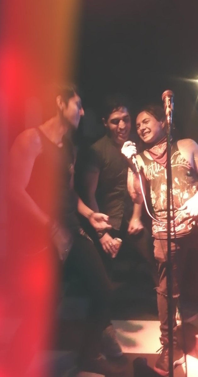 #UnBrindisPor una Noche de mucho #Rock <a href="/madtimeband/">MadTime band</a>