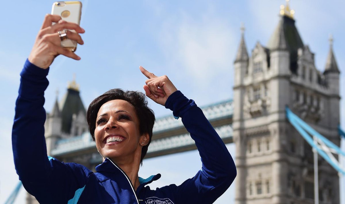 BBCSport's tweet image. "Accept who you are."

Young female athletes have been urged to be themselves by double Olympic champion Dame Kelly Holmes.

This is a must read ❤ ➡ bbc.in/2EvmLXD