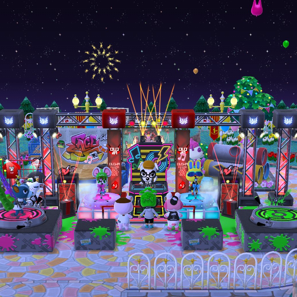 JunkyardLurker's tweet photo. What's this? An Animal Crossing Splatfest featuring special musical guest DJ K.K. and the Sliders! Be sure to get your Team Raccoon or Team Fox merch from the band's shop! #ACPCBand #AnimalCrossing #PocketCamp #Splatoon2 #Nintendo https://t.co/uEQuBt1pYt