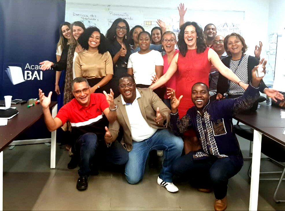 MonadyaKidi's tweet photo. #Coaching_Angola
Encerrou-se ontem a Formaçao realizada pela 1°Vez em Angola

Uma ARTE, uma CIÊNCIA, uma ACTIVIDADE, uma PROFISSÃO resume-se o Coaching Sistémico e focado nas soluções... Centificado pela ERICKSON INTERNACIONAL e Acreditado pelo FEDERAÇÃO INTERNACIONAL DE COACHING https://t.co/5cQ9iuKEKB