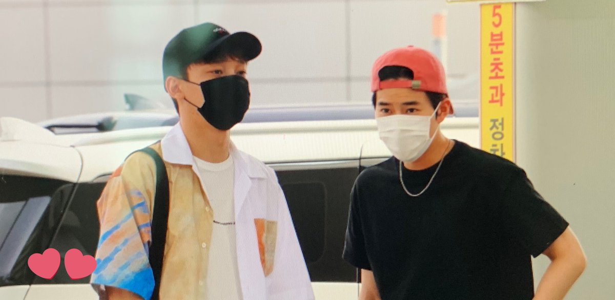 forever___ex0's tweet photo. 190525 ICN
#chen #suho #첸 #수호 https://t.co/FCQYtImmAK