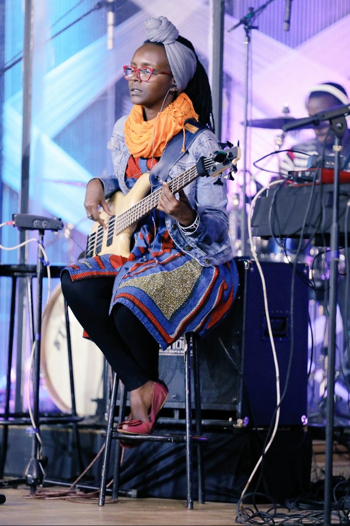 FlowerProjectKE's tweet image. Into the future generation of women! Happy Africa Day! #theflowerproject #revolutionaries #power #woman #africa