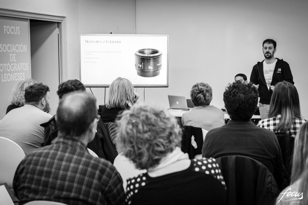 focusleon's tweet photo. Este fin de semana estamos impartiendo la 23 edición de nuestro Curso de Iniciación a la Fotografía.
#FocusLeon #leonesp
#XXIIICursoDeIniciacionALaFotografia https://t.co/2C1JngxH1O