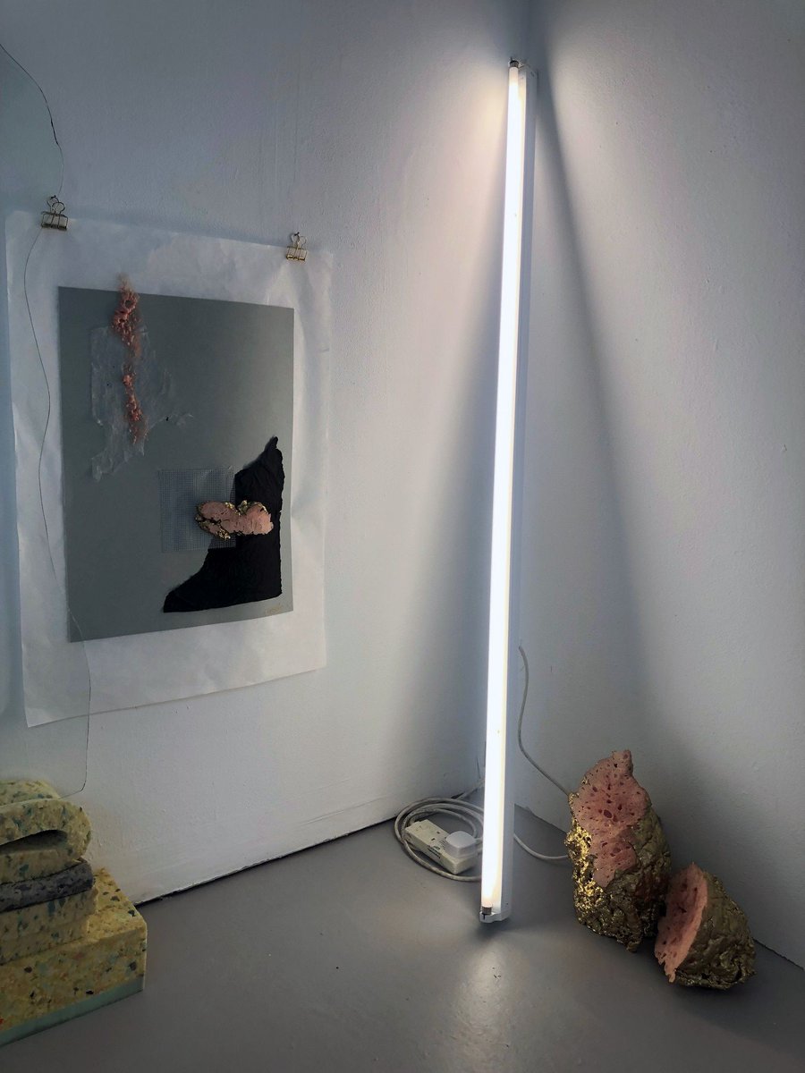 dundeeuni's tweet image. The @DJCAD Degree show Fine Art and Art &amp;amp; Philosophy exhibits are amazing this year. There is a huge variety on show, from painting to film work, immersive exhibits to sculpture, so there is guaranteed to be something for everyone. 

Open until Sun 26 May. 

#djcaddegreeshow