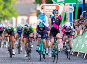 TourSeriesRedditch tweet media