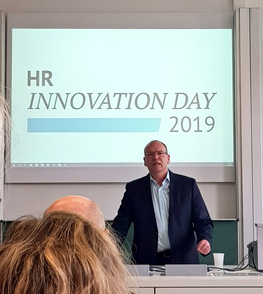 MarieHerfurth's tweet photo. Gänsehaut bei Wolfgang Göbel auf dem #HRInnoDay19! Was für ein toller und emotionaler Vortrag! @HR_Inno_Day @MrosSaskia @FranziskaFuchs4 @kathis127 https://t.co/vKyqEpqG23