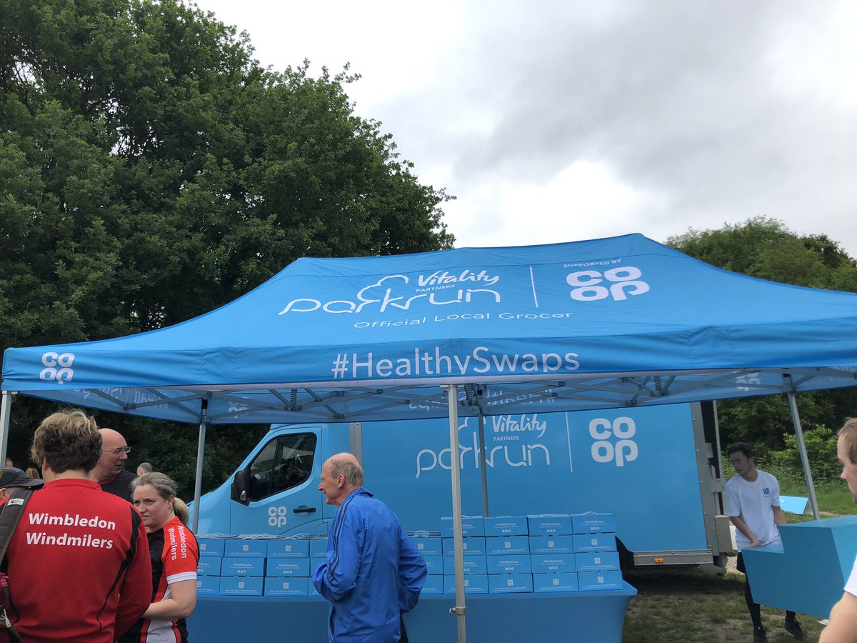 At @WimbledonCommon @parkrunUK today with our very own @PeterBatt3 spreading the word about #HealthySwaps and how it can lead to a healthy lifestyle! Proud that @coopuk is a supporter #ItsWhatWeDo