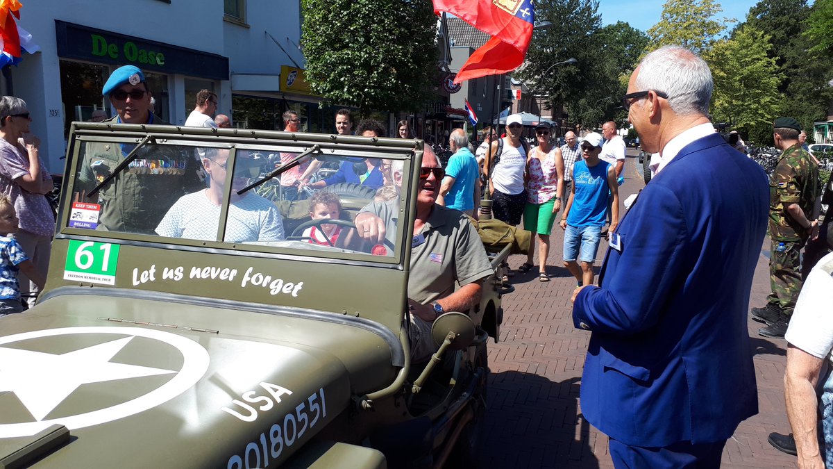 Gemeente Nijkerk: RT VeteranenVeluwe: De gemeente Nijkerk heeft laten weten dat Burgemeester GerardRenkema van Nijkerk ook aanwezig zal zijn op de Regionale Veteranendag in Putten!
Wij zijn dankbaar voor de dichte betrokkenheid van de deelnemende gemeent…