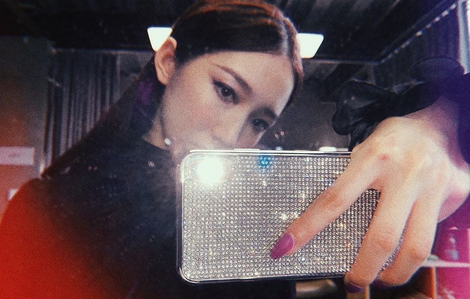 WJSN_Stars's tweet photo. 190525 인스타 업데이트
#미기 #MeiQi #孟美岐
#火箭少女101

#우주소녀 #WJSN
@WJSN_Cosmic https://t.co/VjVZKkOdkV