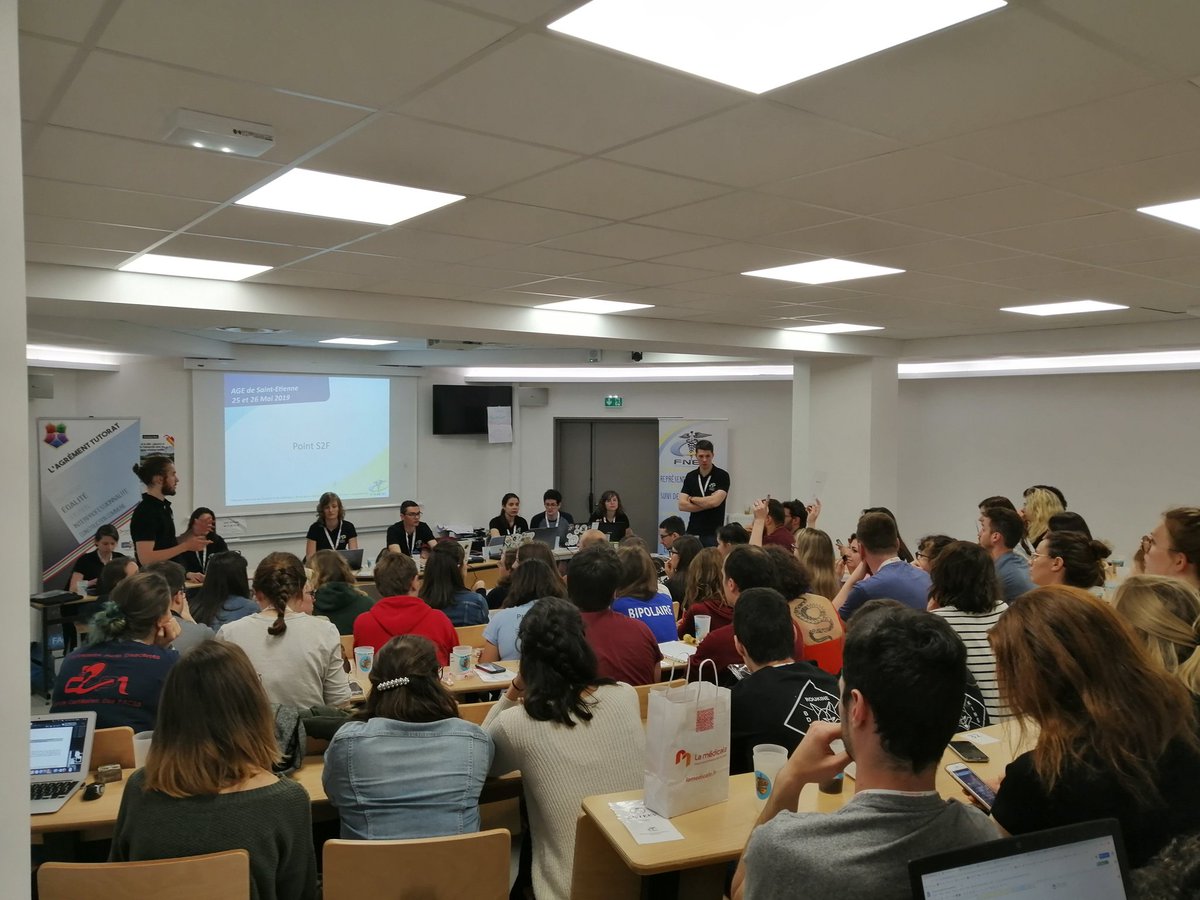 Début de l'assemblée générale de <a href="/La_FNEK/">FNEK</a> à <a href="/saint_etienne_/">Ville Saint-Étienne</a>!
Un grand merci à L'AEMKS pour l'organisation !