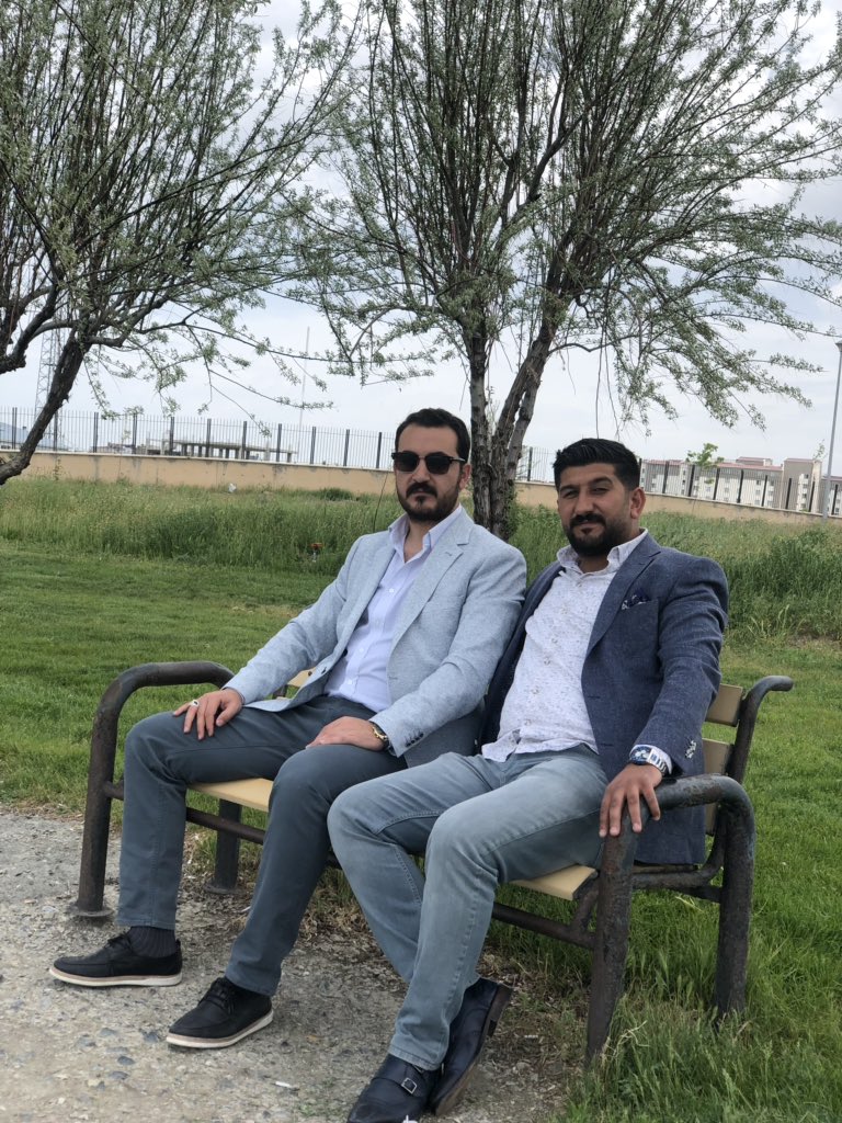 Ne hoş bir güzelliği vardır, hafif adımlarla dünyadan gülümseyerek geçenlerin...

<a href="/SavasN_Kiylik/">Savaş Nurullah KIYLIK</a>