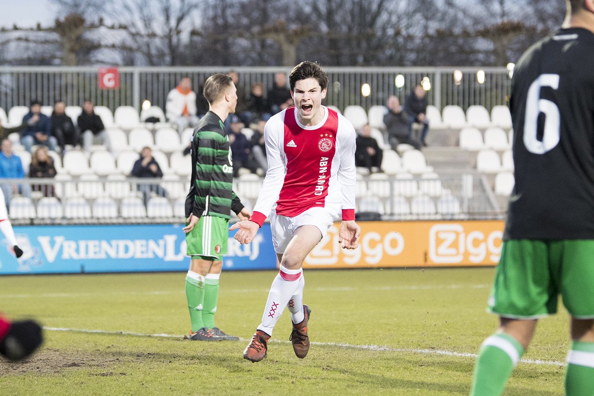 For our city, for the title... #AjaxO19 vs Feyenoord O19 2:30 PM LIVE -> http://Ajax.ms/1vs2 #ajafey
