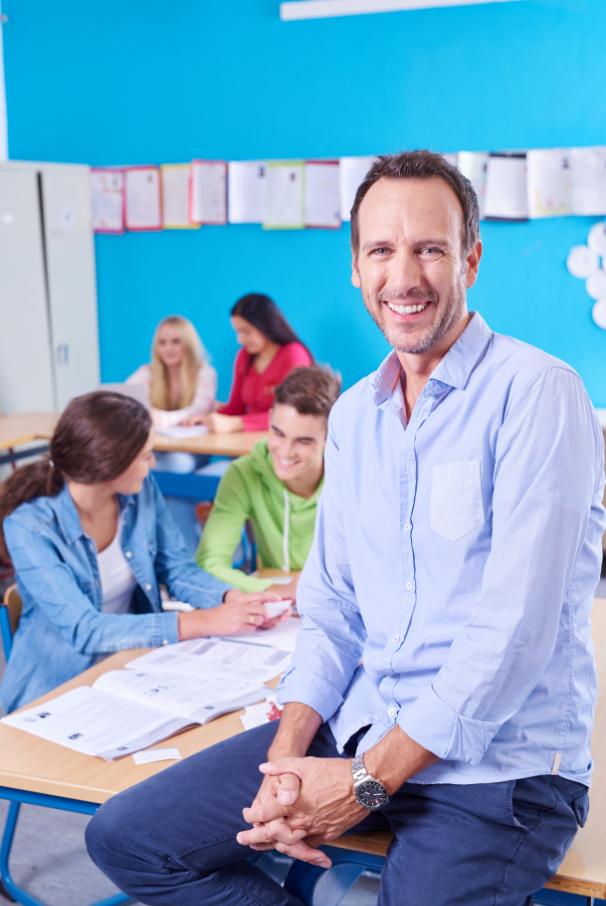 Ihr habt Lust bei telc zu arbeiten? Wir sind auf der Suche nach Redakteuren, Projektmanagern, Referenten, Trainees und Auszubildenden (m/w/d). Alle Stellenangebote unter: telc.net/ueber-telc/ste…