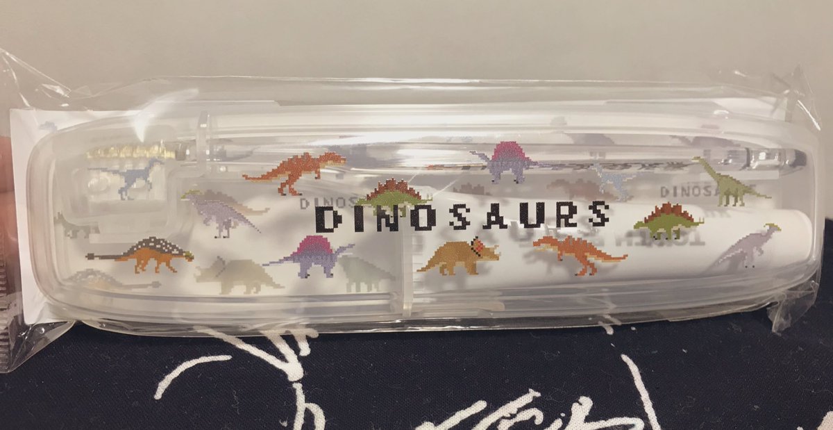 Nisipedino A Twitter Dinosaurs 歯磨きセット ドットの恐竜がお洒落で可愛い 大人でも使えそう 恐竜グッズ