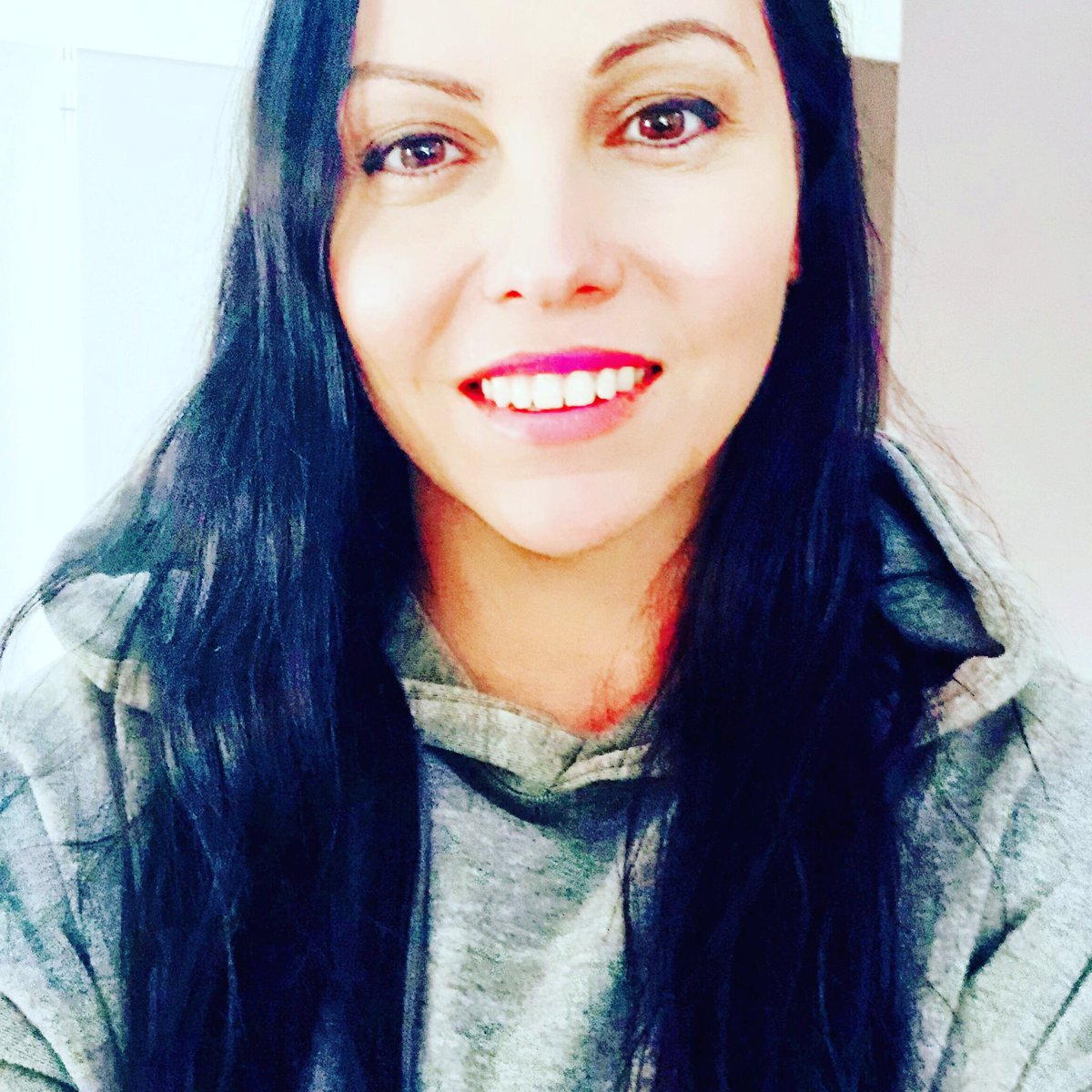djBeXta's tweet photo. Finally “cold” enough in Brisvagas to hoodie up. #bextadj #brisbanewinter #notreallycold https://t.co/4SRhcHPL79