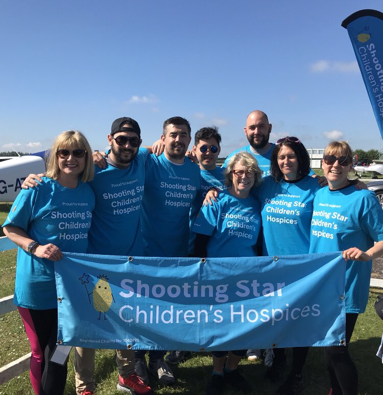 Lex_Dizon's tweet photo. Here they are! The amazing #TeamShootingStar ready to take off! @SSChospices @GoSkydiveUK https://t.co/tXa736ogIC