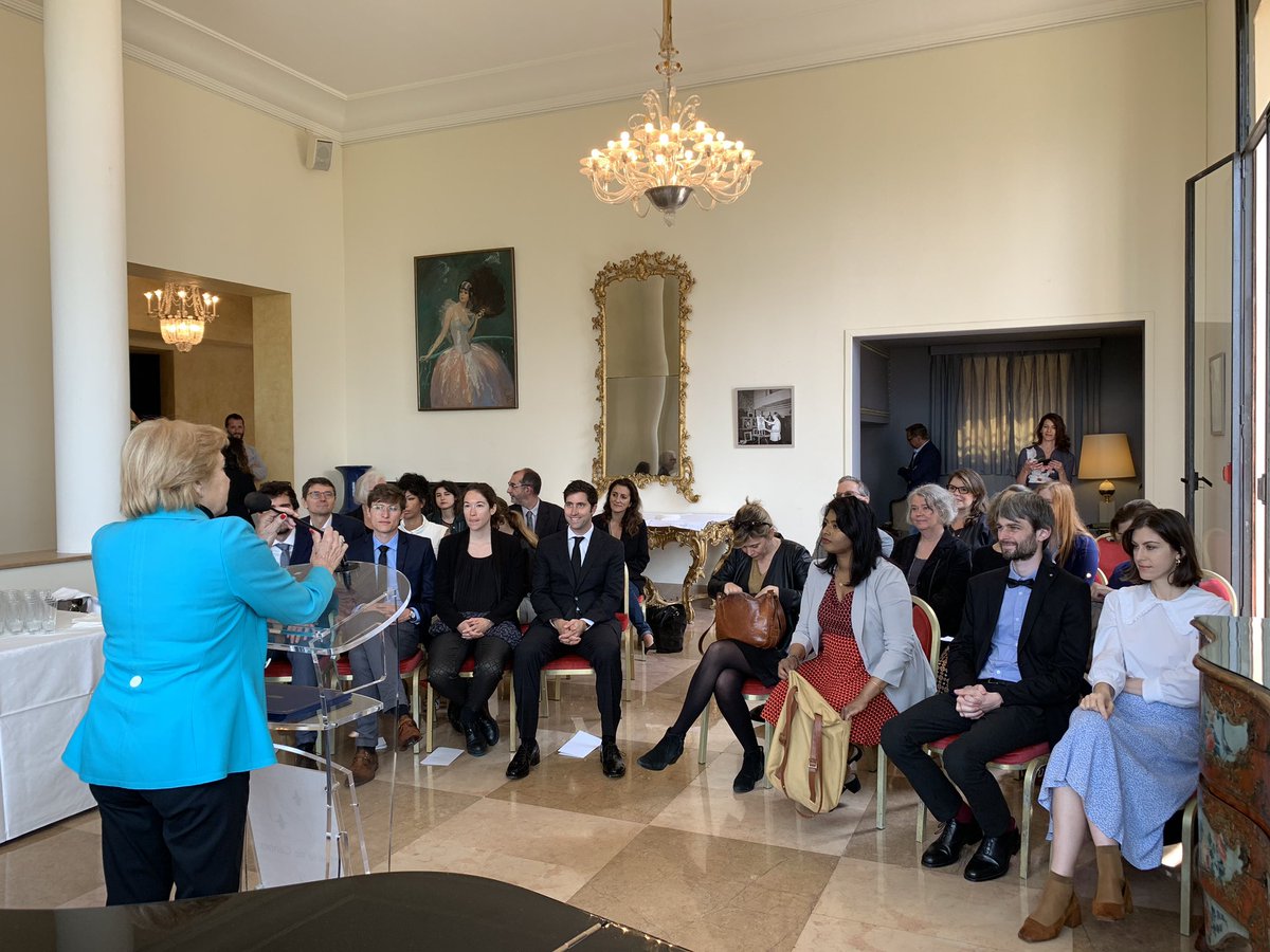 #storytellinginstitute #graduation ceremony has started! <a href="/vivendi/">Vivendi</a> <a href="/canalplus/">CANAL+</a> <a href="/Festival_Cannes/">Festival de Cannes</a> <a href="/FondationUCA/">Fondation Université Côte d'Azur (UCA)</a> @uca_education <a href="/UCLA_TFT/">TFT at UCLA</a> <a href="/villecannes/">Cannes</a> #cinema #script #storytelling