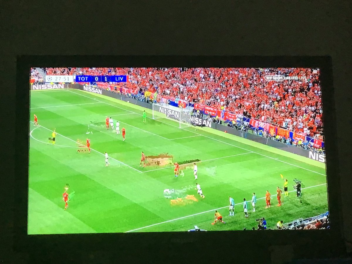 MatthewBojar's tweet photo. Thanos really picks his moments doesn’t he? #ChampionsLeague2019 #marvel #Thanos https://t.co/MxUupDrgUP