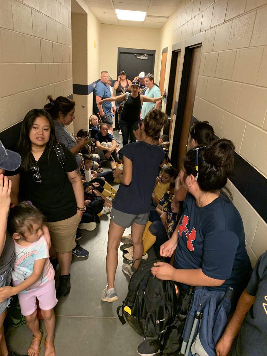 PamDepalma's tweet photo. Tournaments in Oklahoma can surely be an adventure! 🌪 ⛈ Game’s callled for now and we are in shelter! @triplecrownspts @triplecrownokc @NCAAsoftball #TCOKC https://t.co/7JfHK3ui4Z